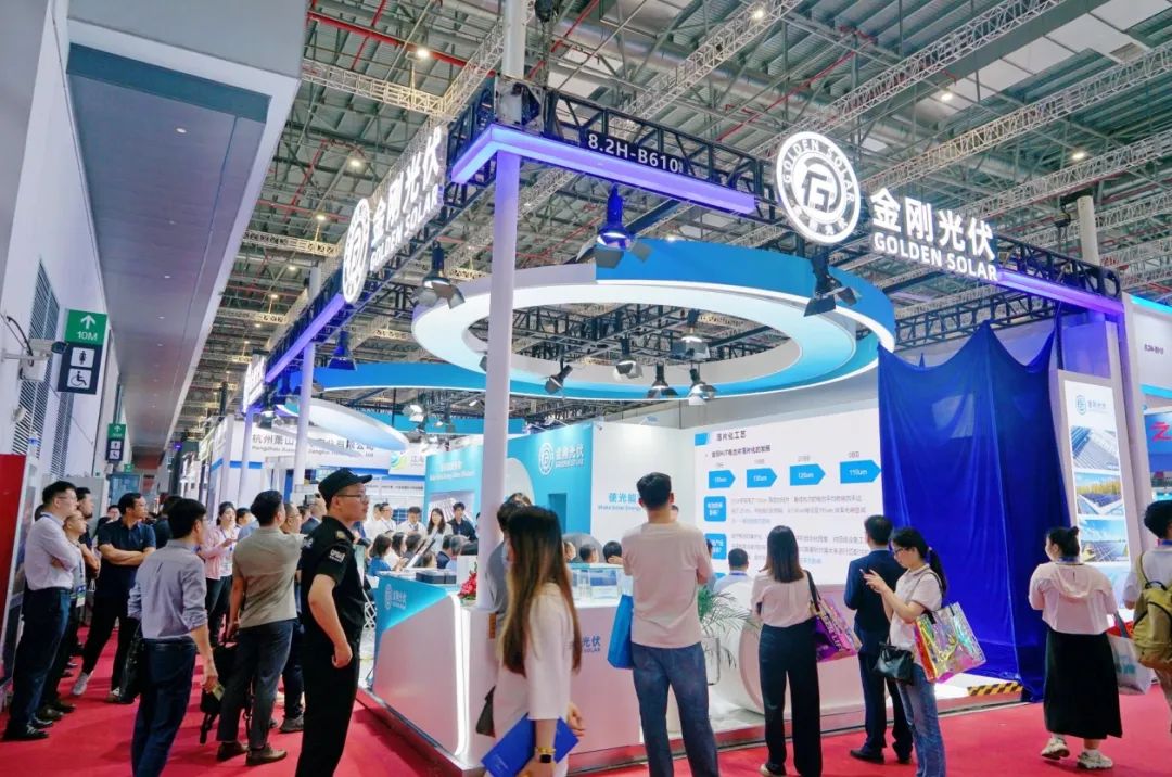 新品、颁证、签约！w66利来光伏闪灼SNEC 2024，开放“N时期”新质出产力